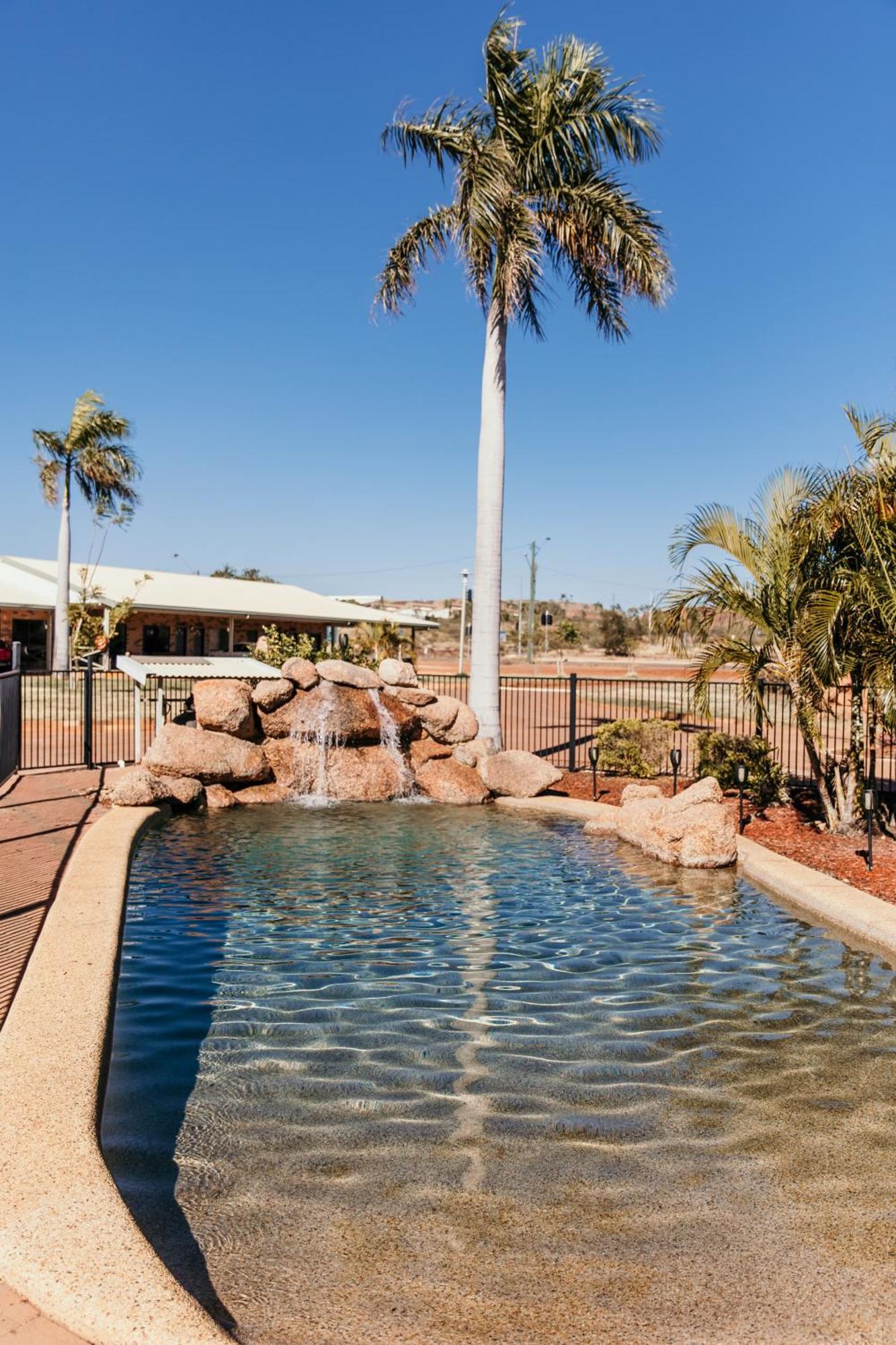 Abacus Motel Mount Isa Exterior photo